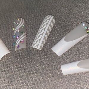 ✨Glittery Rhinestone Press-On Nails Set - Long Ballet Shape / Matte Finish